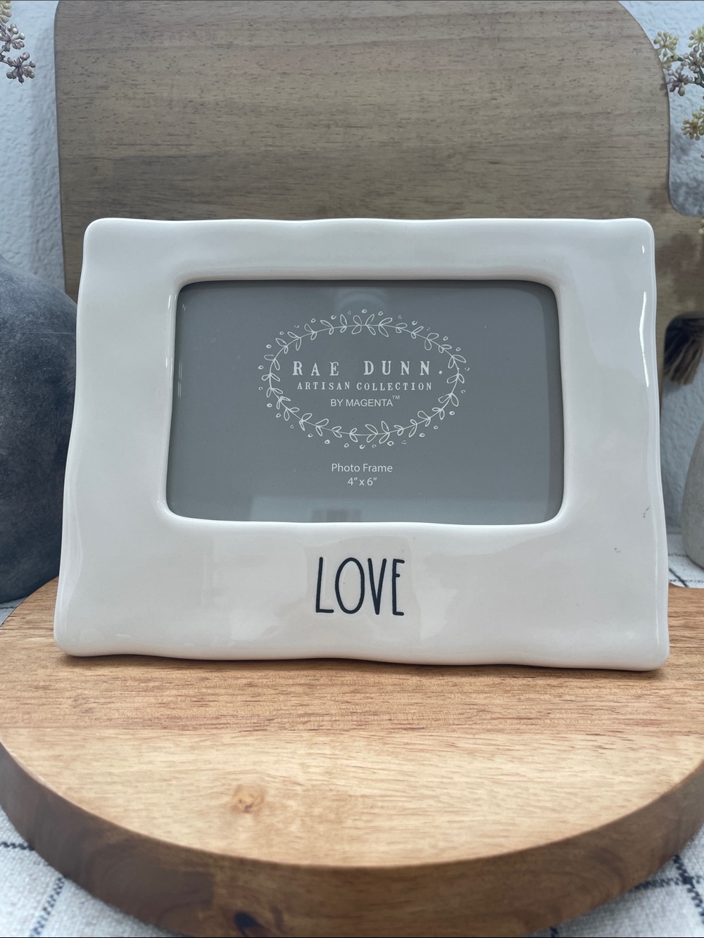 SALE! NEW Rae Dunn White Ceramic Photo Frame with LOVE Size ~4”x6”